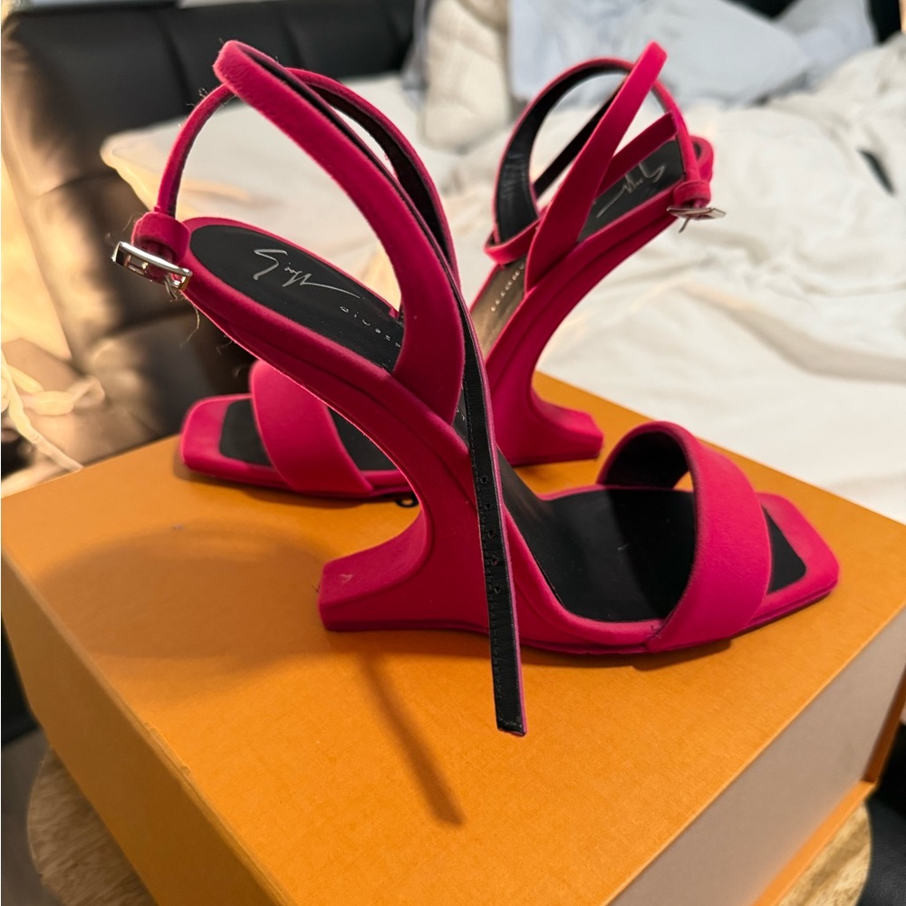 Giuseppe Zanotti Fuchsia Heels